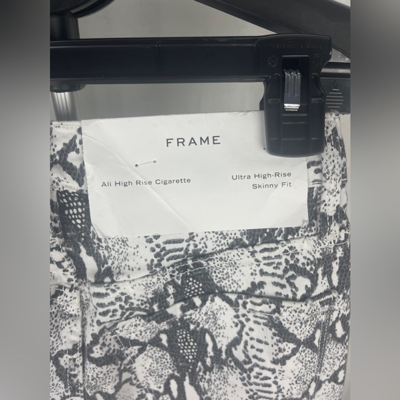 FRAME Snake Skin Denim Pant Size 25 (US-0) NWT - Picture 9 of 14